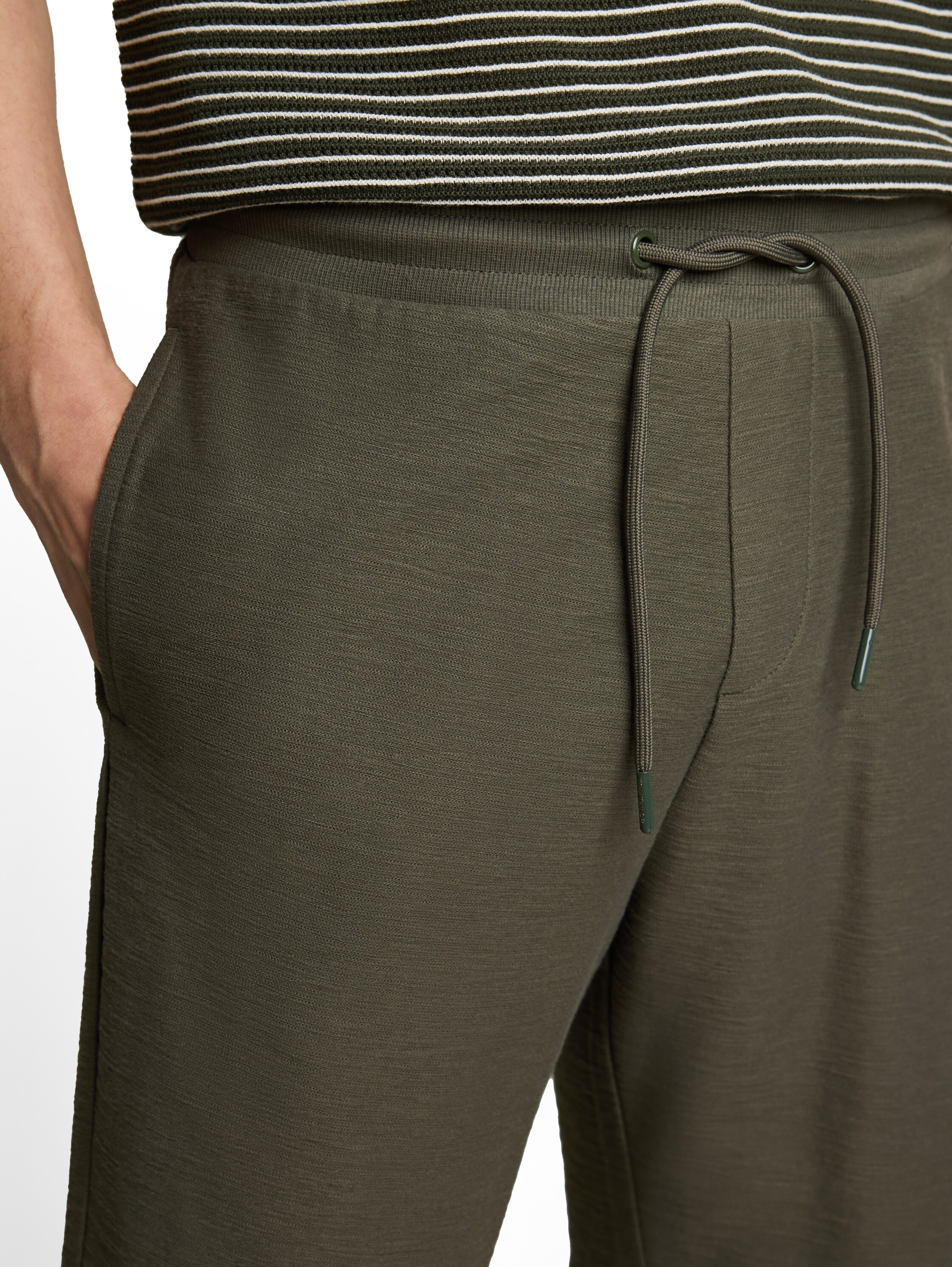 Regular Fit Shorts mit Kordelzug