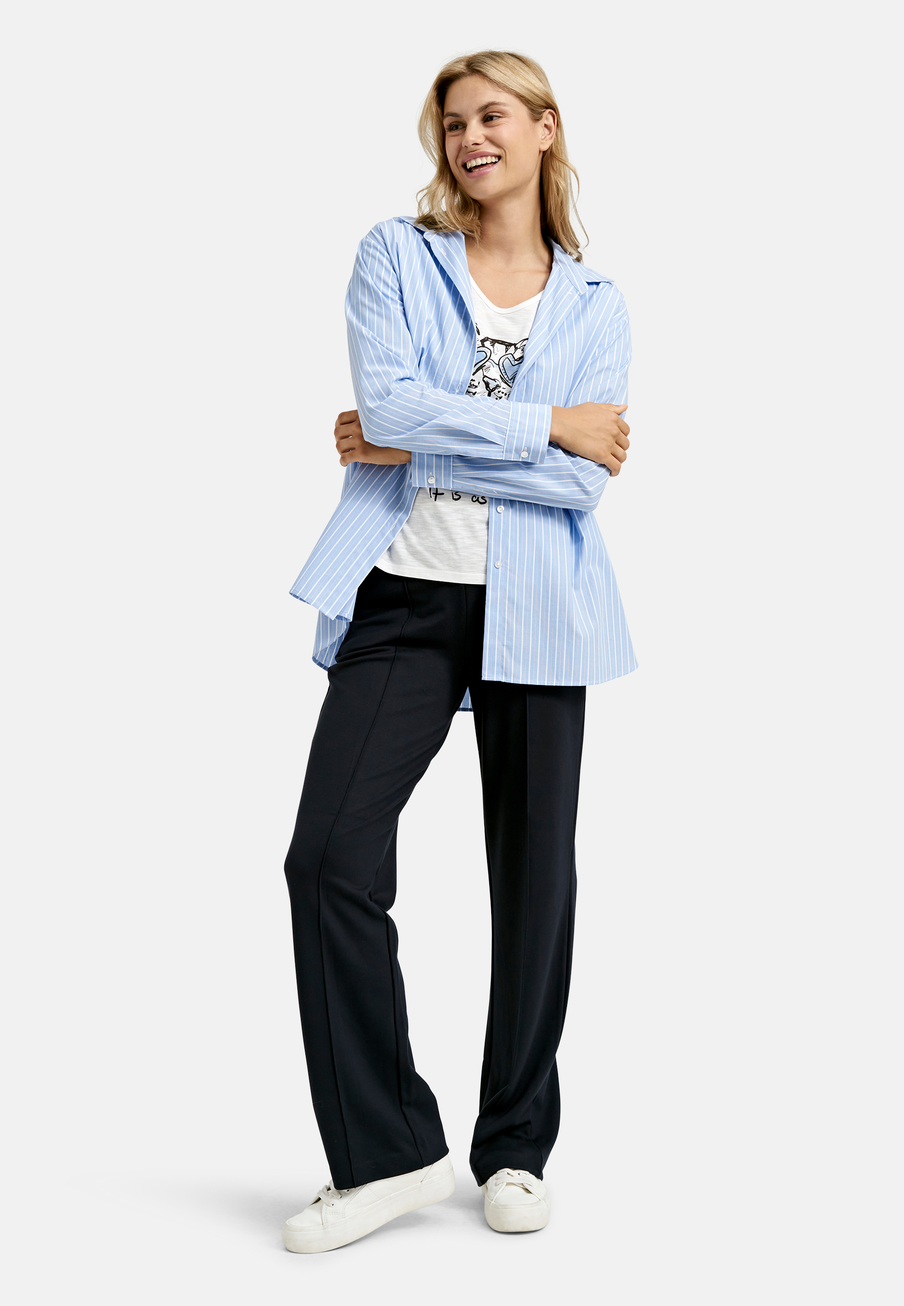 oversized Blouse w collar + placket + 1/1 sleeve