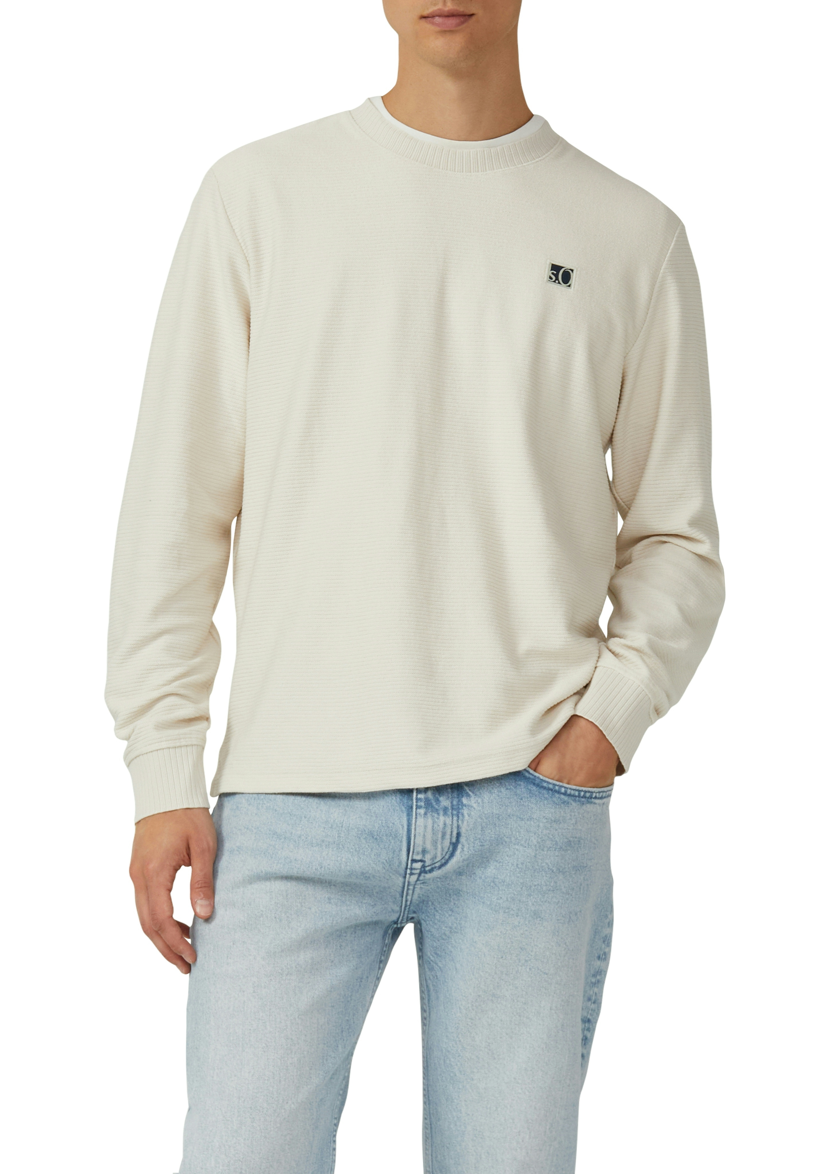 Sweatshirt