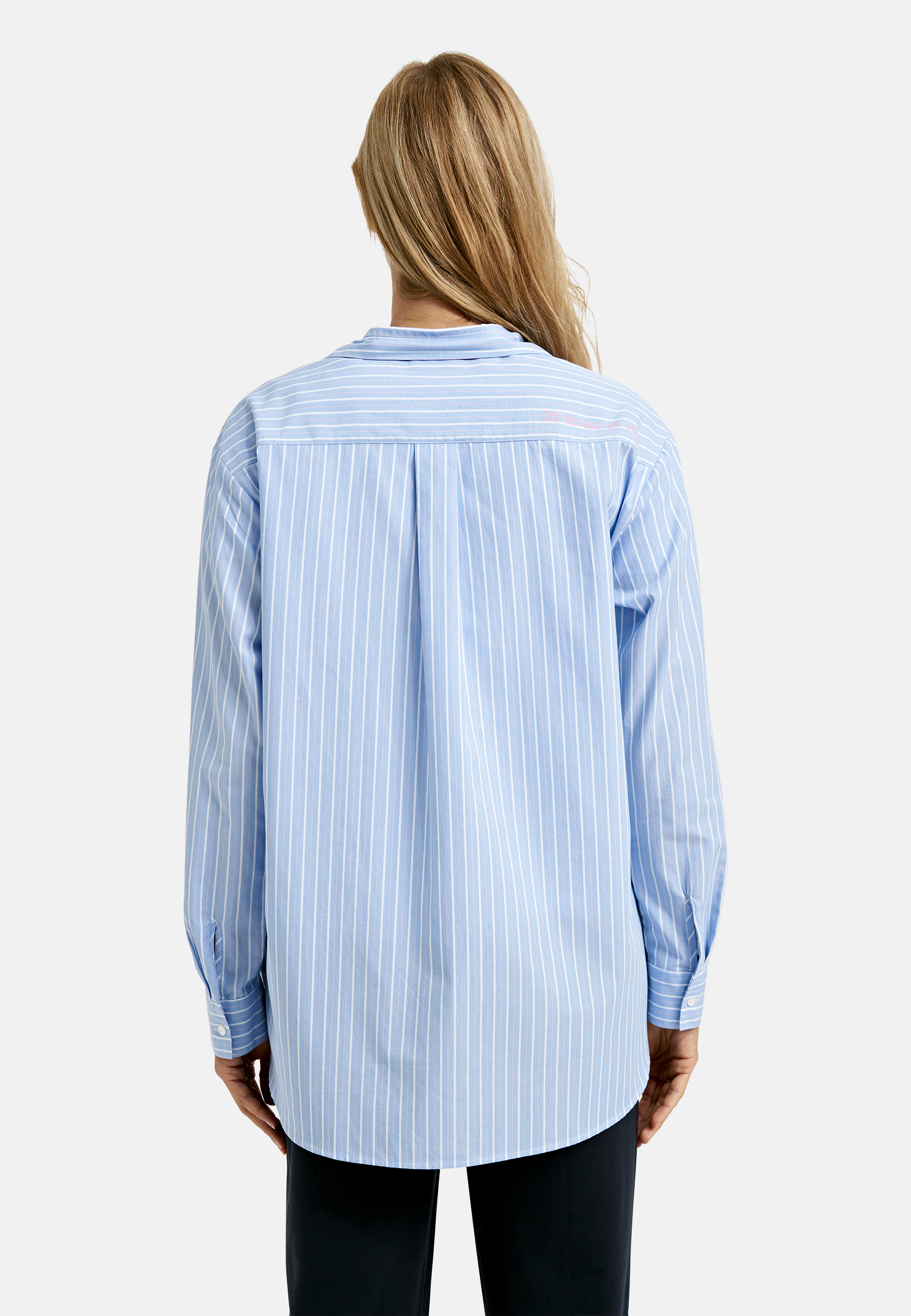 oversized Blouse w collar + placket + 1/1 sleeve