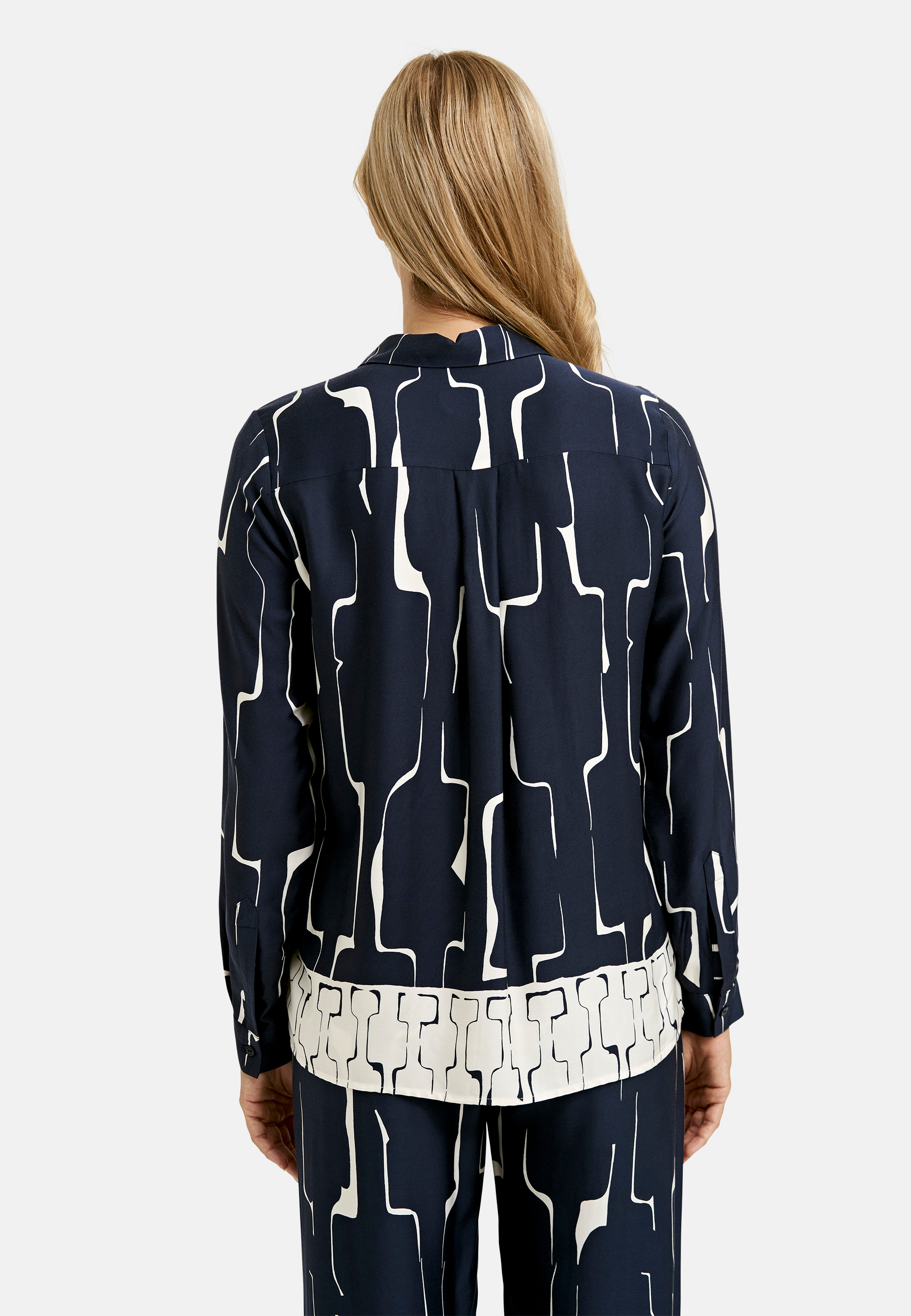 Blouse w collar and placket + 1/1 sleeves