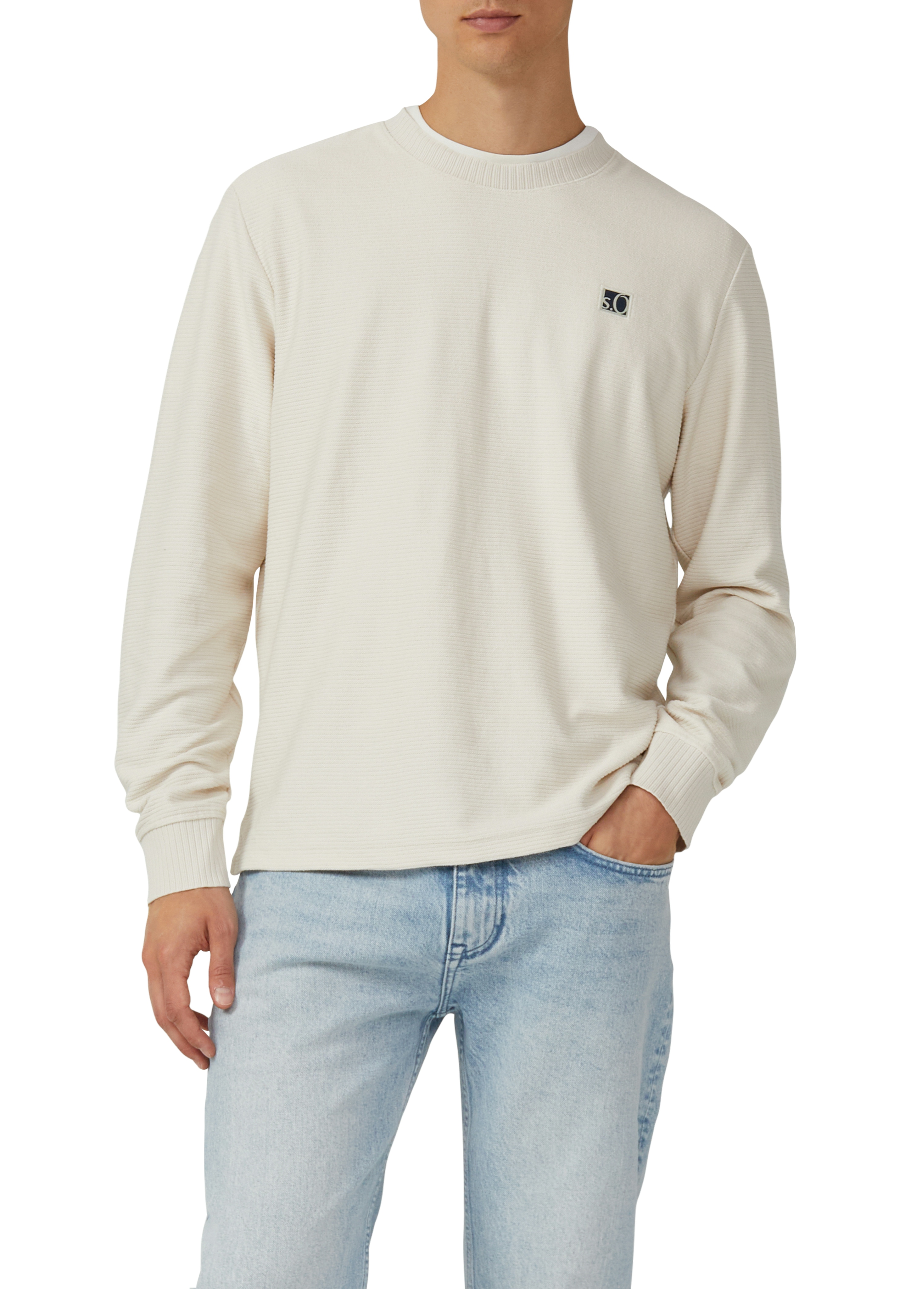 Sweatshirt