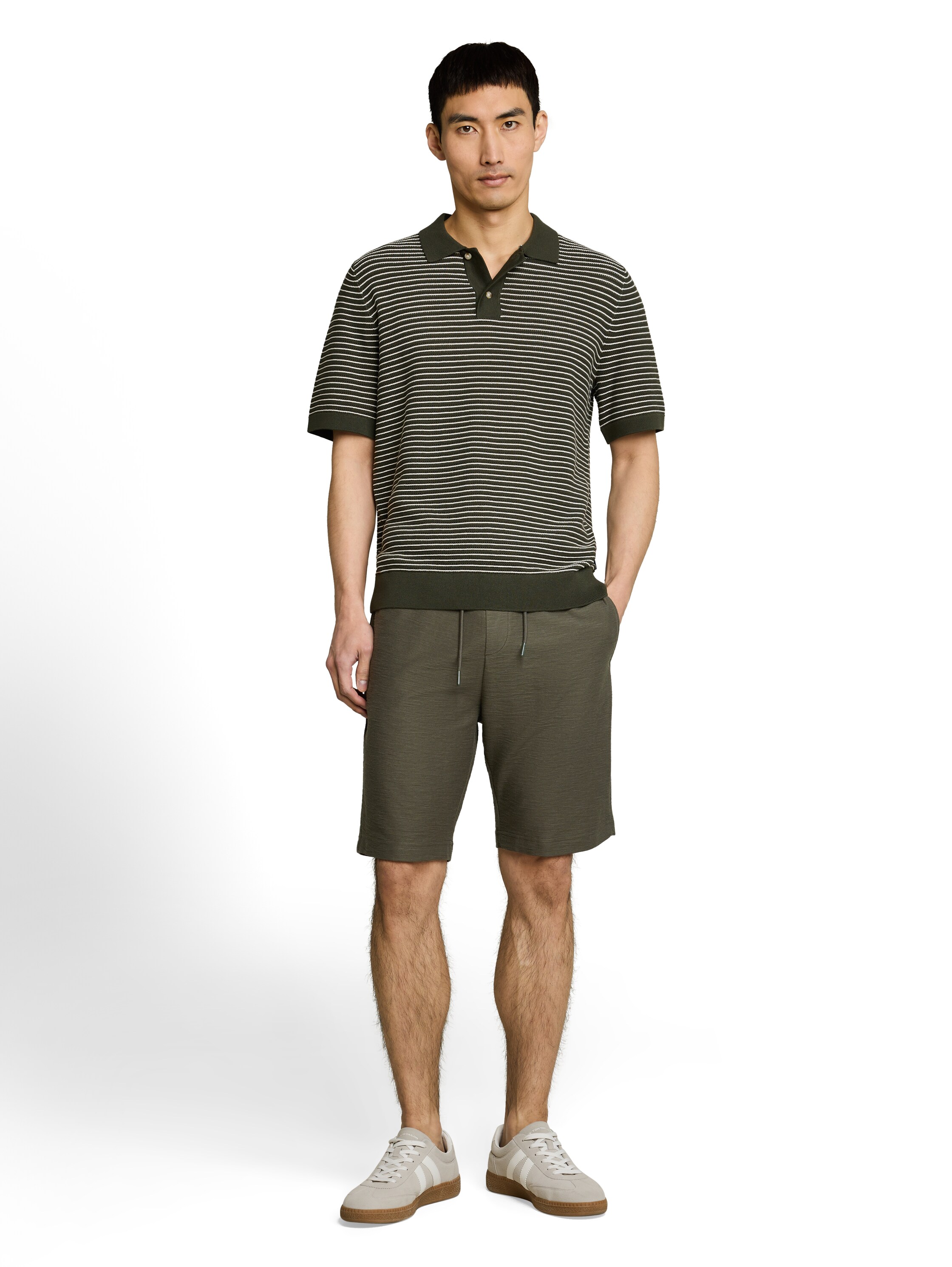 Regular Fit Shorts mit Kordelzug